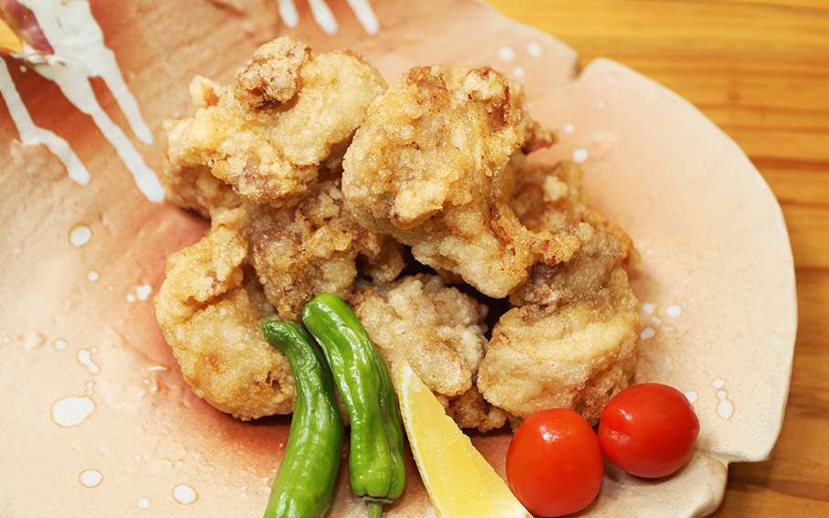 味畑家が誇る「王道の鶏唐揚げ」